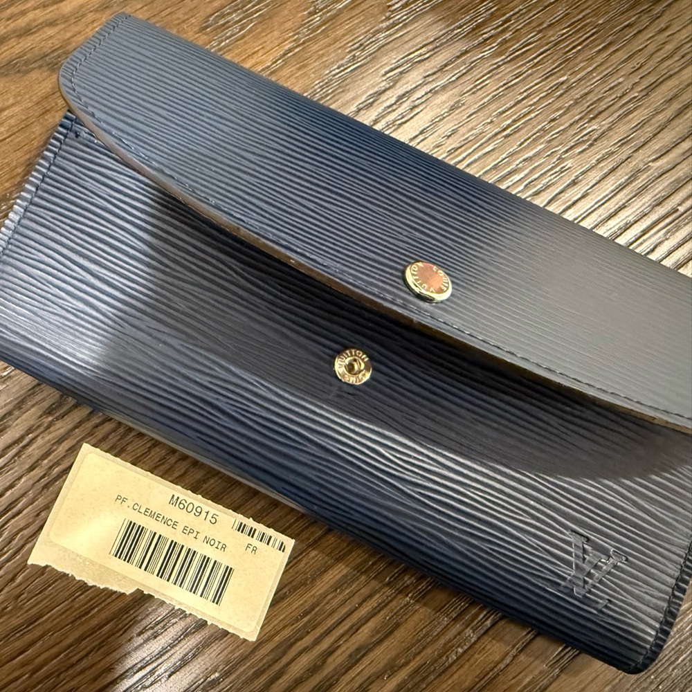 Louis Vuitton Navy and Beige Epi Emilie Wallet with Monogramming